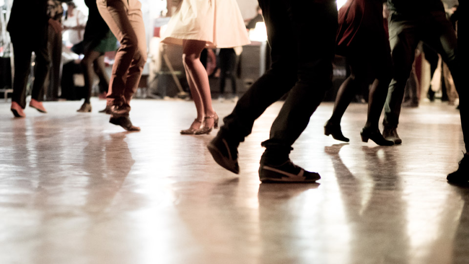 “Riapriamo le discoteche all’aperto dall’1 luglio”