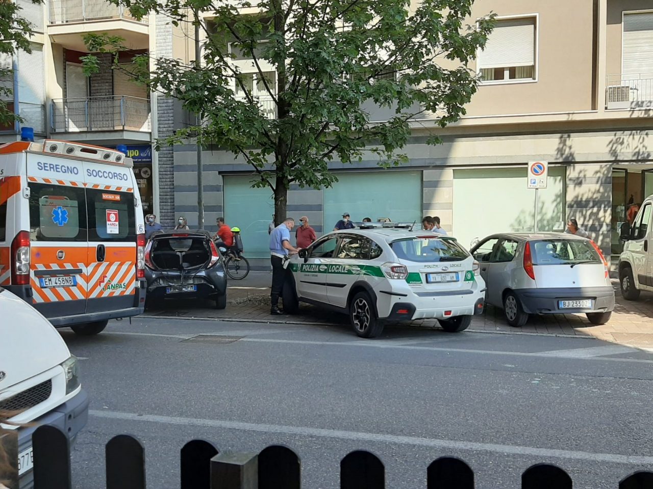 Tamponamento a Seregno, in due finiscono in ospedale FOTO