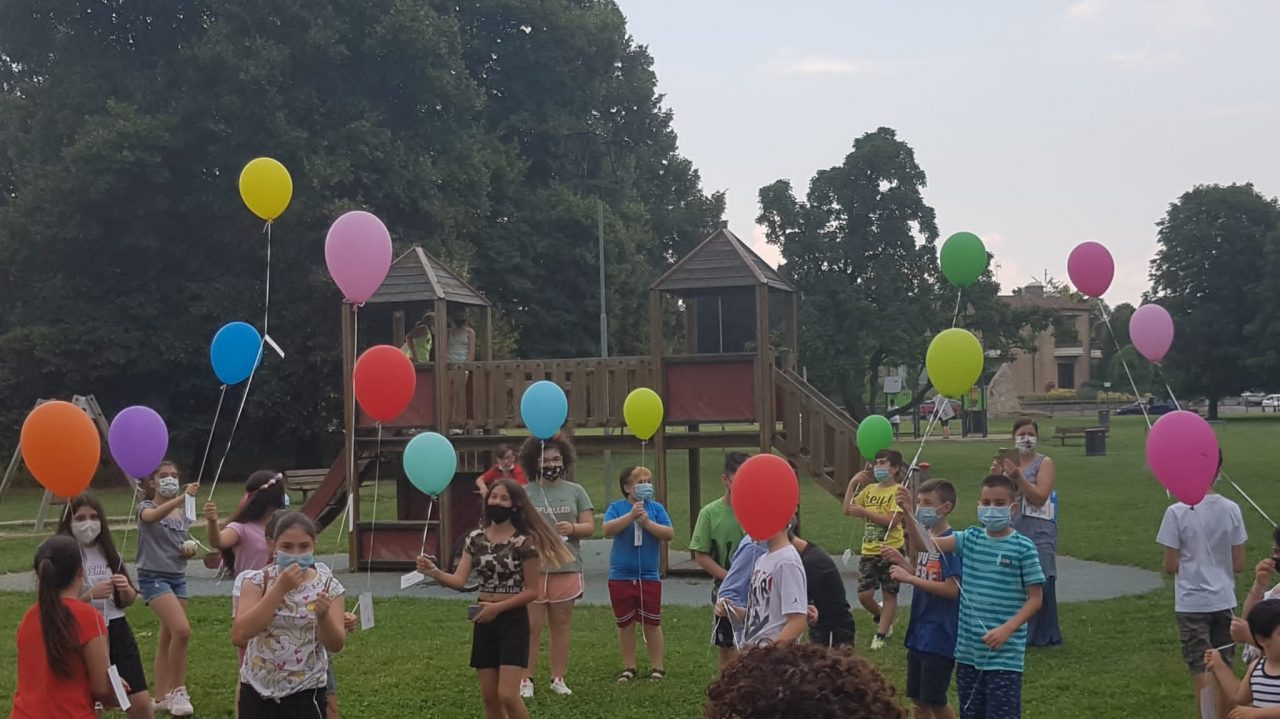 Giussano, il palloncino di Fabio arriva in Valsassina