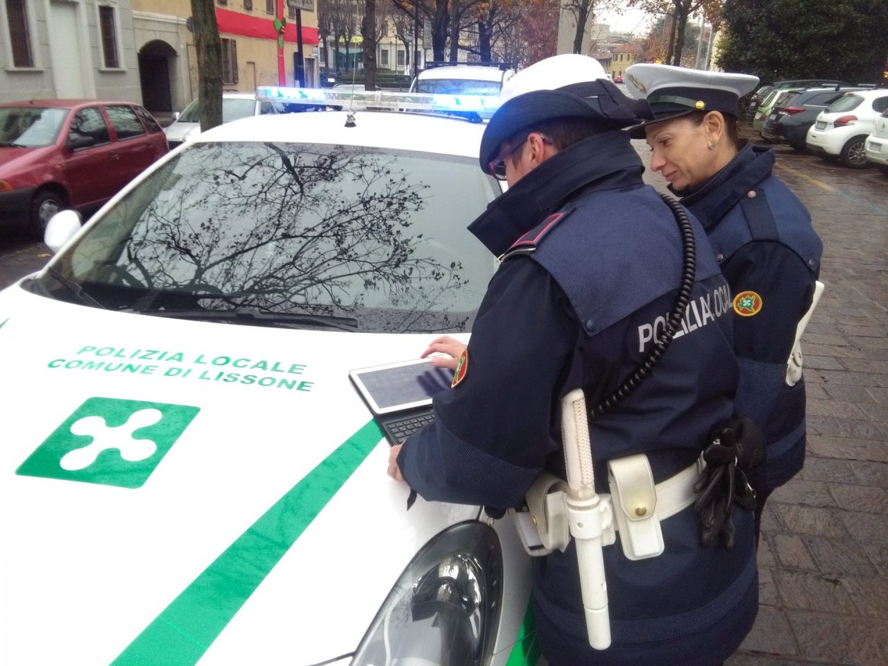 Giovanissimi violano le norme anti-Covid: interviene la Polizia locale, due denunce