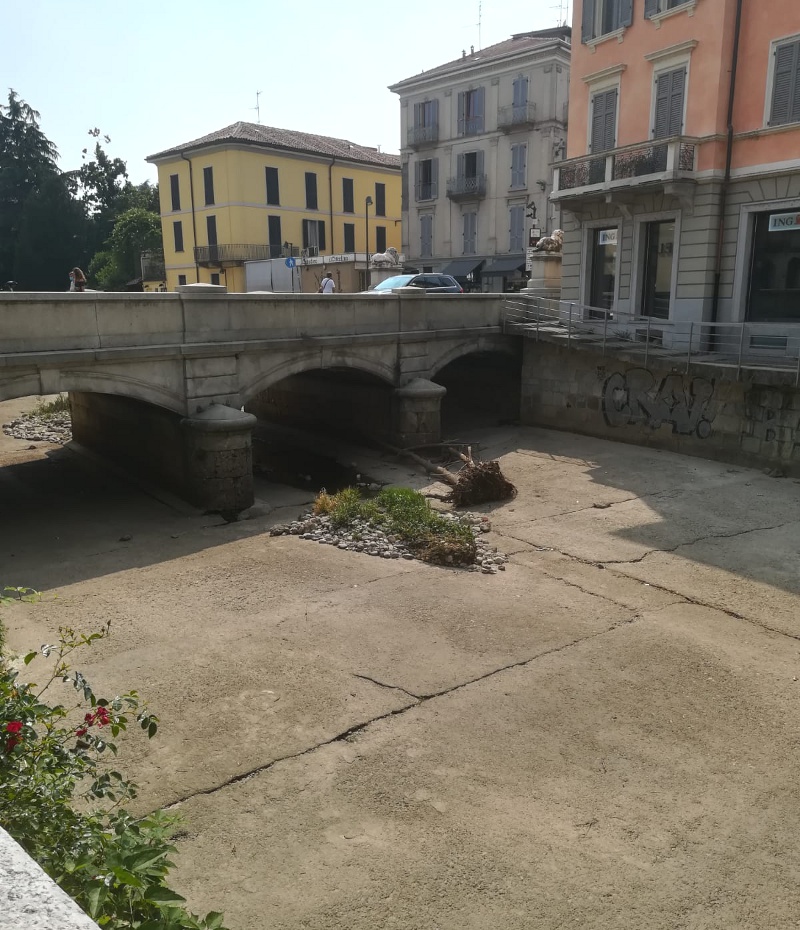 Lambro in secca-fb-(ponte leoni)-705bc