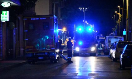 Fuga di gas da una tubatura sotterranea: evacuate diverse famiglie FOTO VIDEO