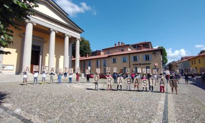 Asfalti Brianza, la protesta dei cittadini arriva in piazza - FOTO e VIDEO