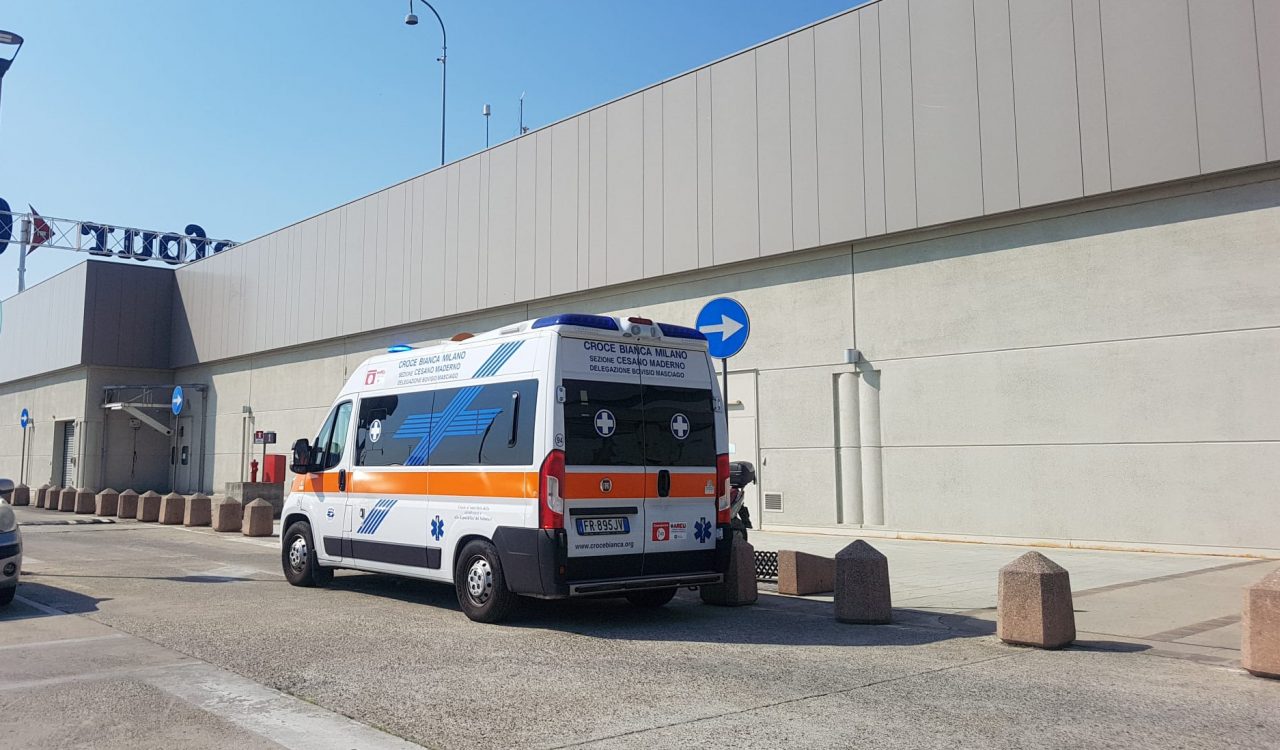 Infortunio sul lavoro a Giussano: soccorsa una 43enne per una scottatura