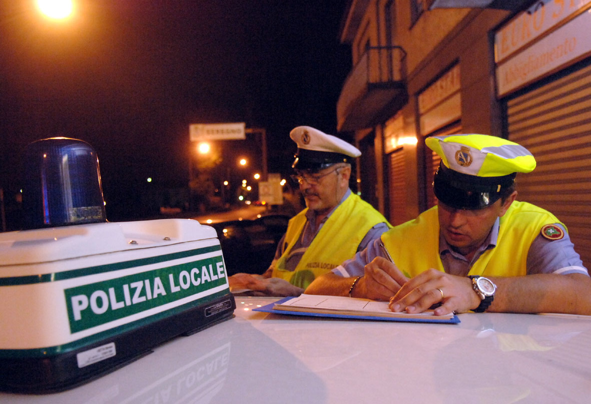 Disordini e schiamazzi nella movida, minorenni identificati