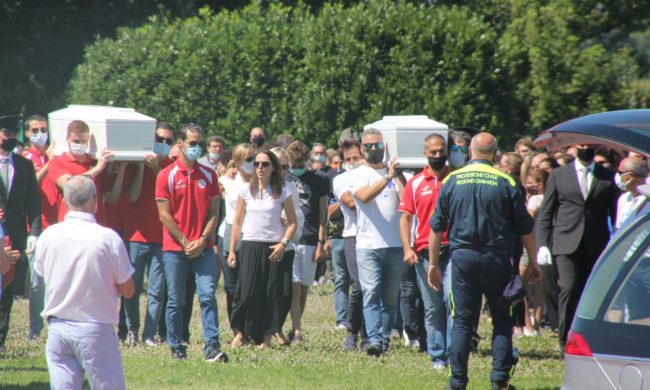 Le parole di Vasco Rossi per l’ultimo saluto ad Elena e Diego