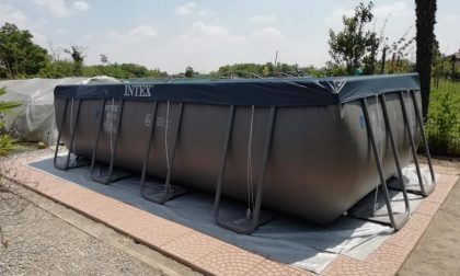 Dal giardino di casa sparisce... la piscina