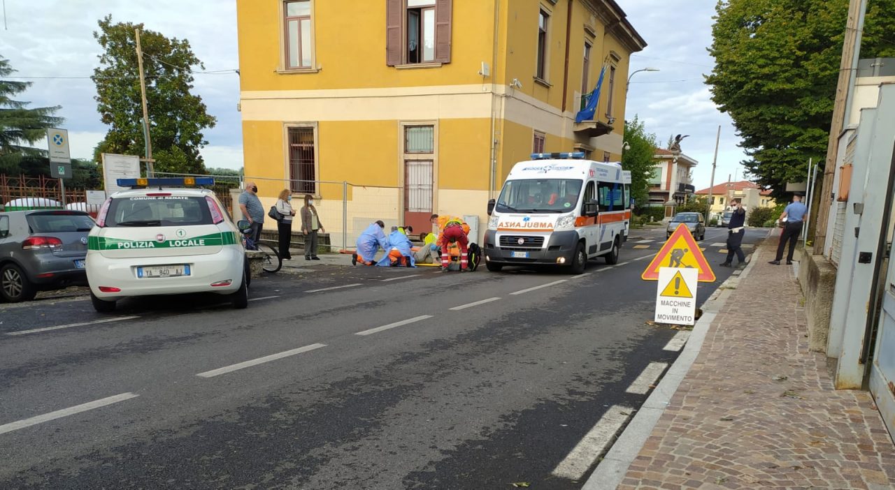 Si sente male mentre è in bici: arriva l’elisoccorso a Veduggio