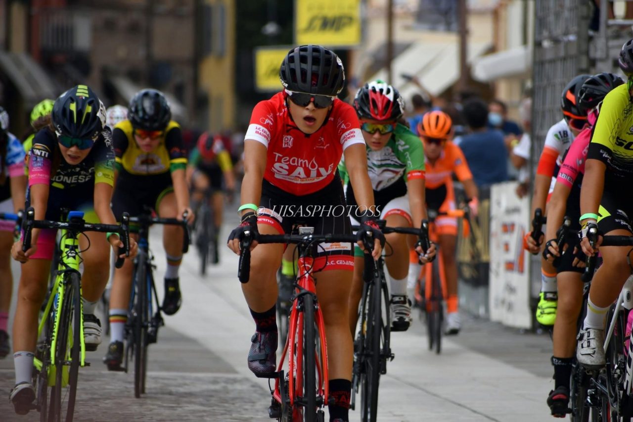 Ciclismo: cesanesi frenate dal temporale
