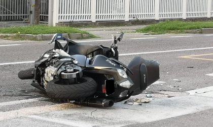 Drammatico scontro tra un'auto e una moto