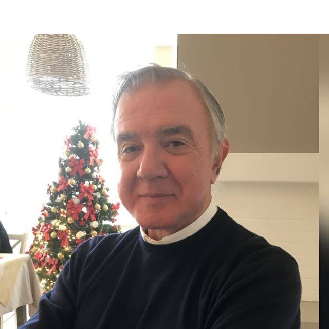 Lesmo, comunità in lutto per la scomparsa del parroco don Antonio Longoni