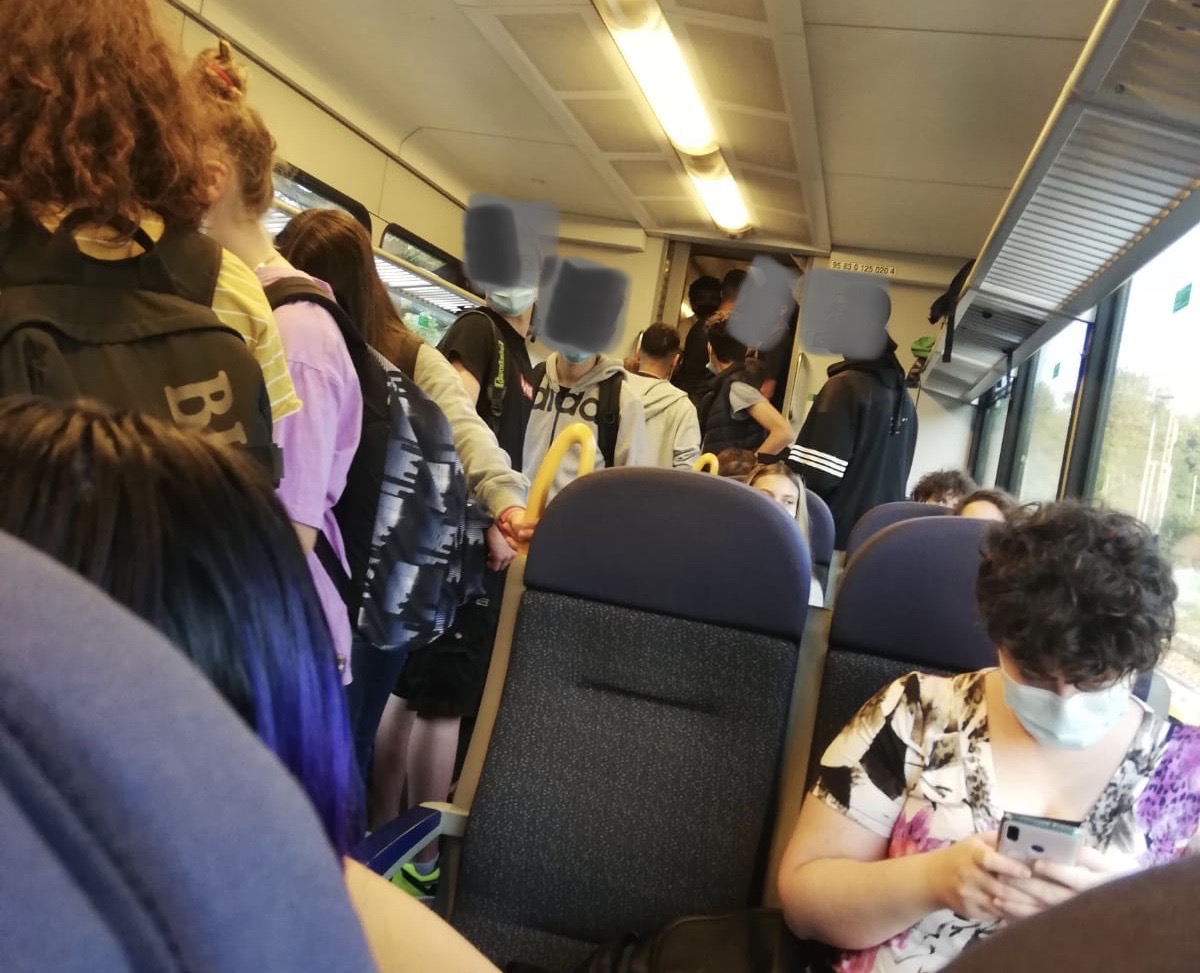 Besanino troppo pieno, gli studenti devono andare a scuola in bus