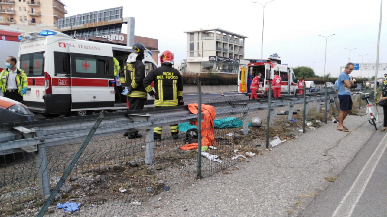 Schianto in Valassina, morta una motociclista