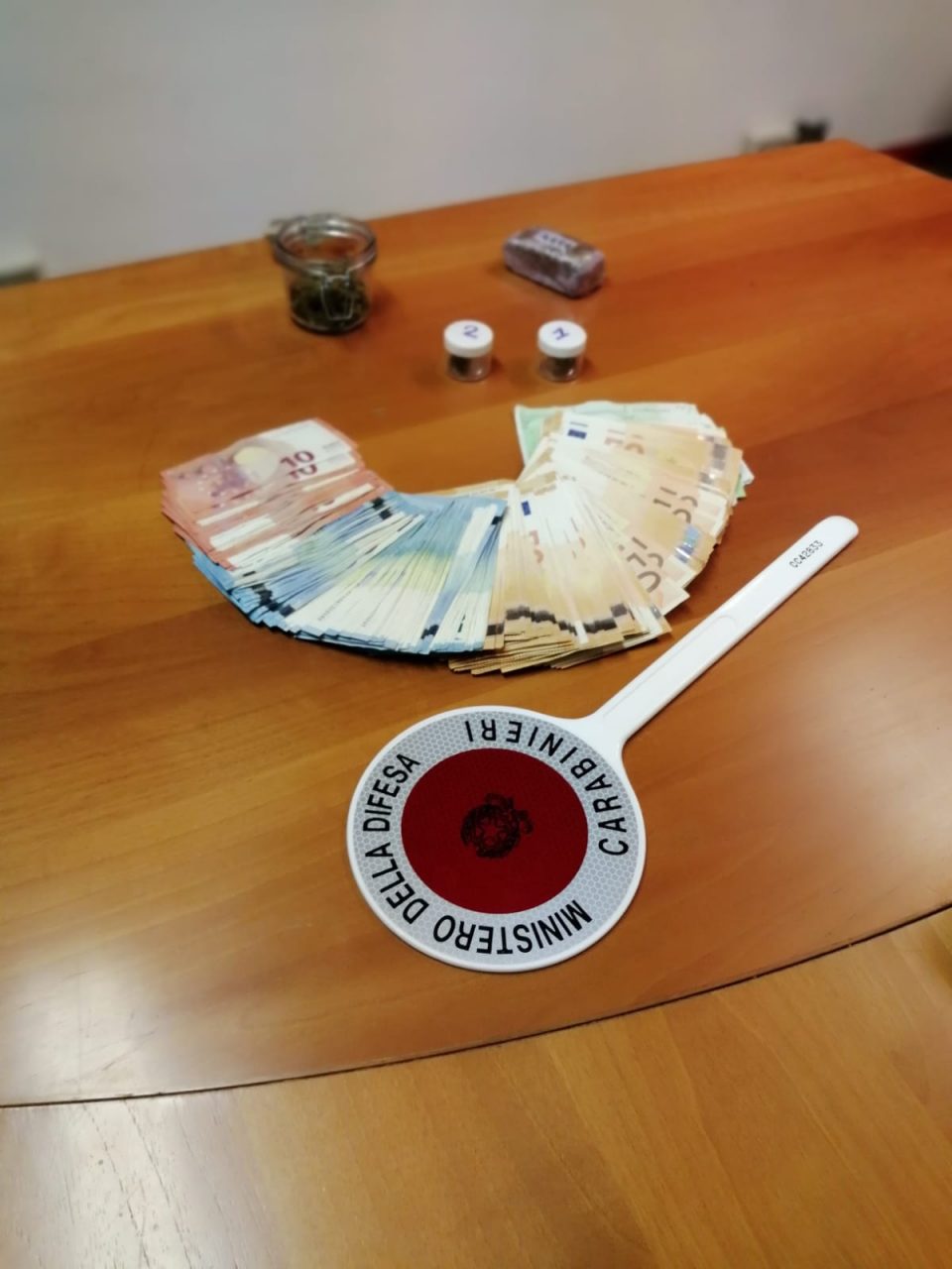 Arrestati per spaccio due giovani incensurati