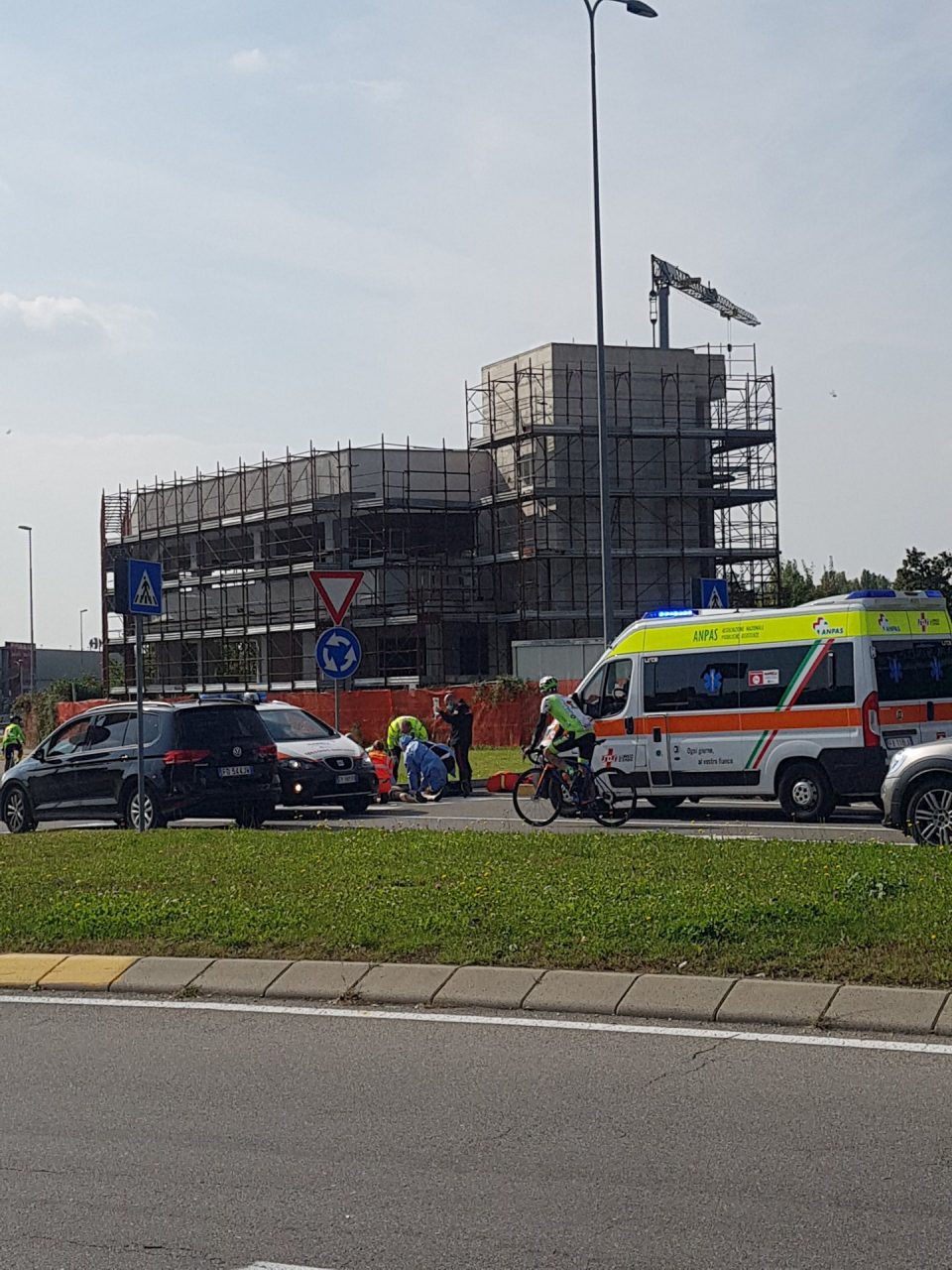 Giussano, incidente in bici