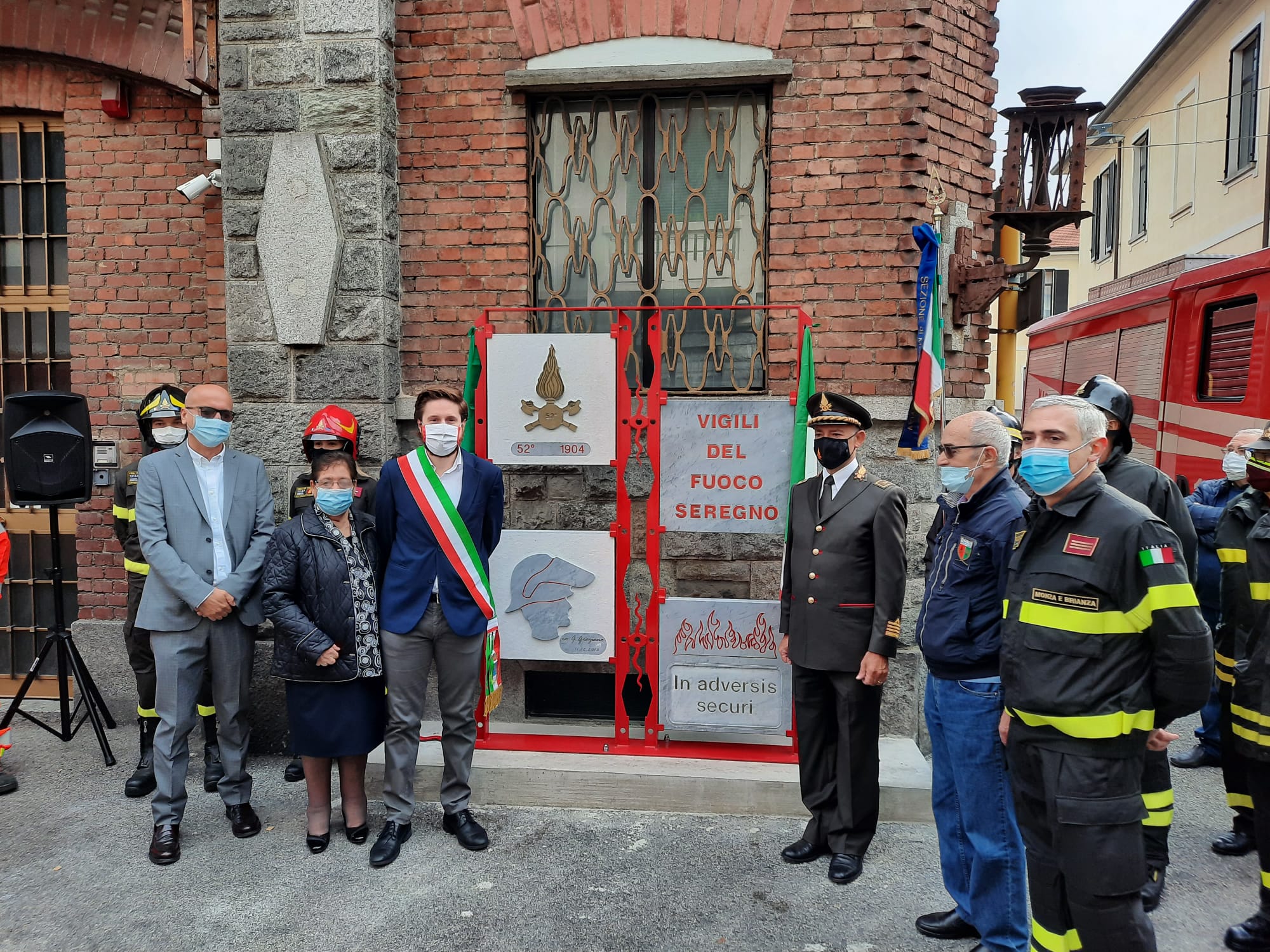 Seregno monumento per Vigili del fuoco pompieri