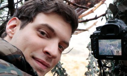 Camparada: il giovane Alberto premiato come "astro nascente" della fotografia