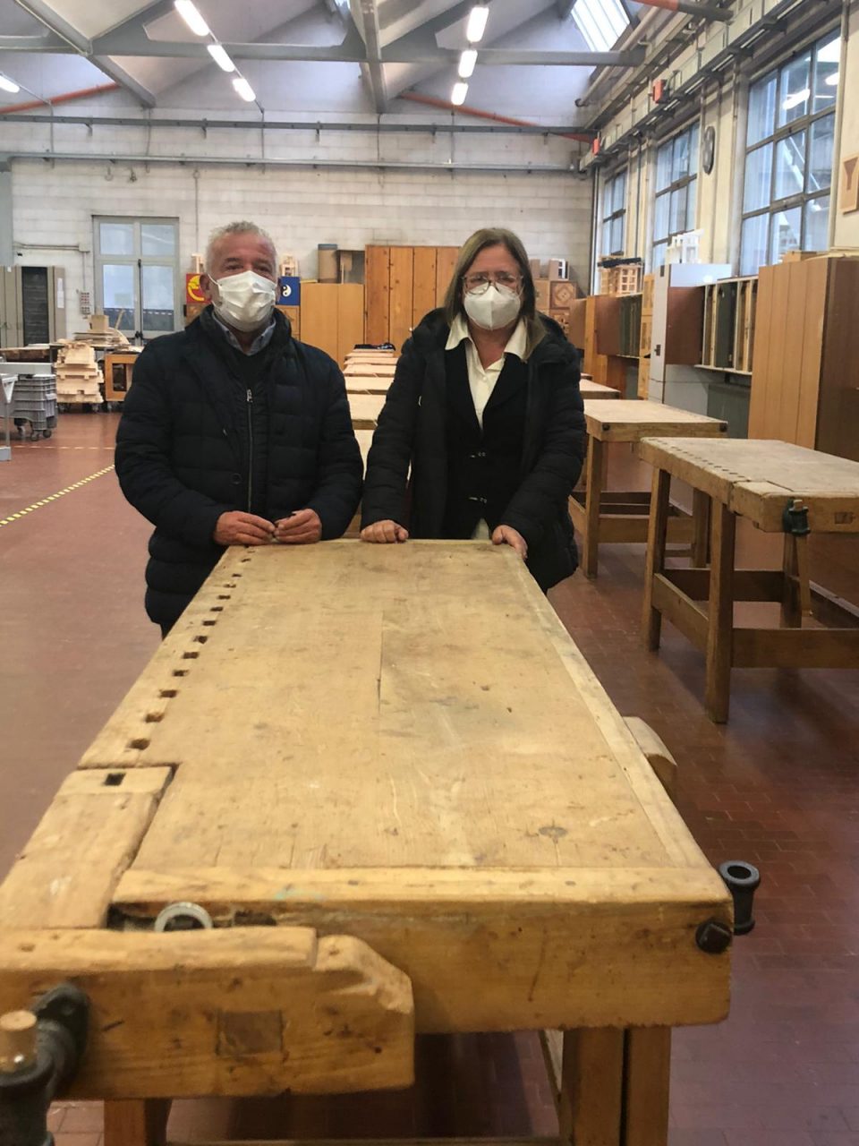 Didattica a distanza: l'onorevole in visita al "Meroni" di Lissone