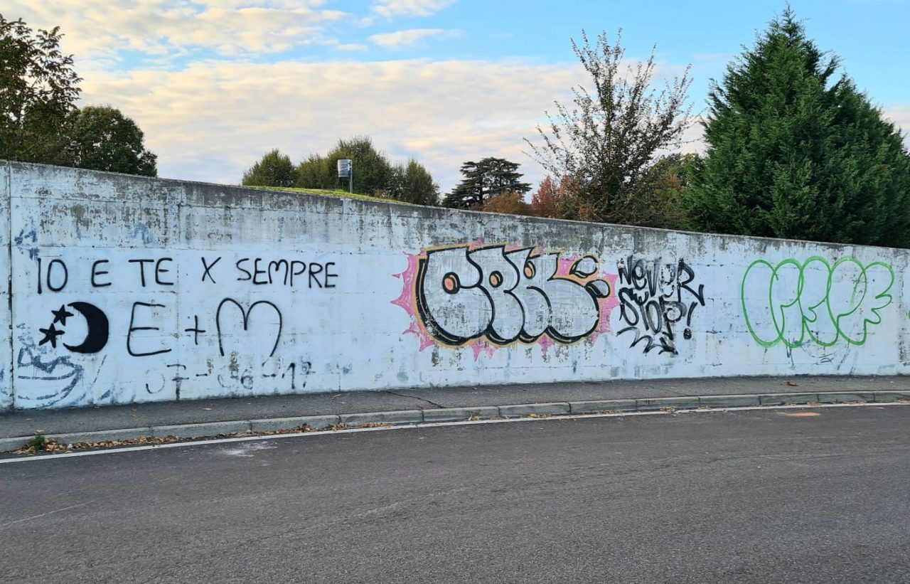 Un concorso di idee tra gli studenti per riqualificare le mura della scuola