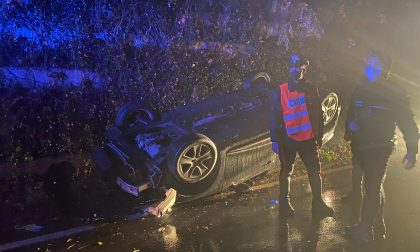 Schianto con ribaltamento: miracolato un 40enne