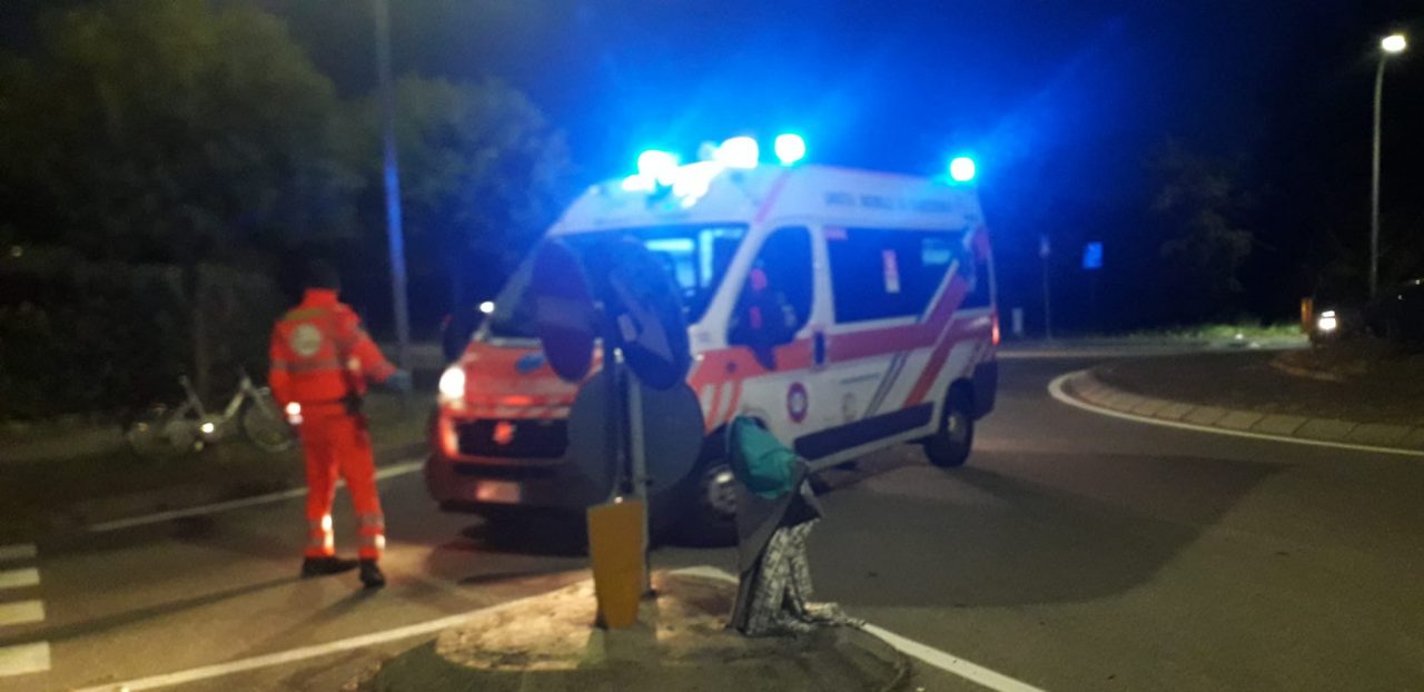 Seregno: 23enne in bicicletta investito da un’auto FOTO