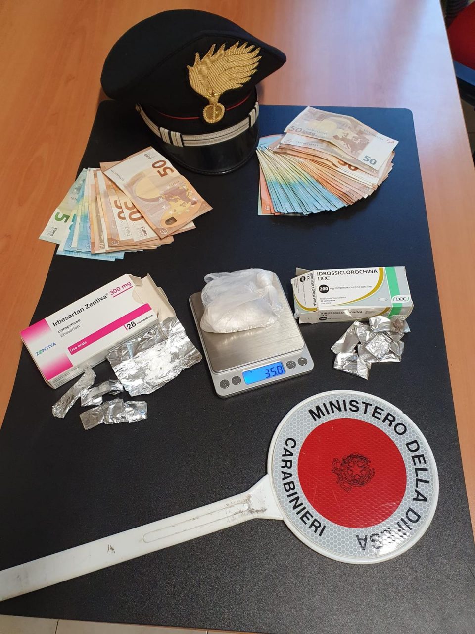 Cocaina nascosta nelle medicine, arrestato sessantenne