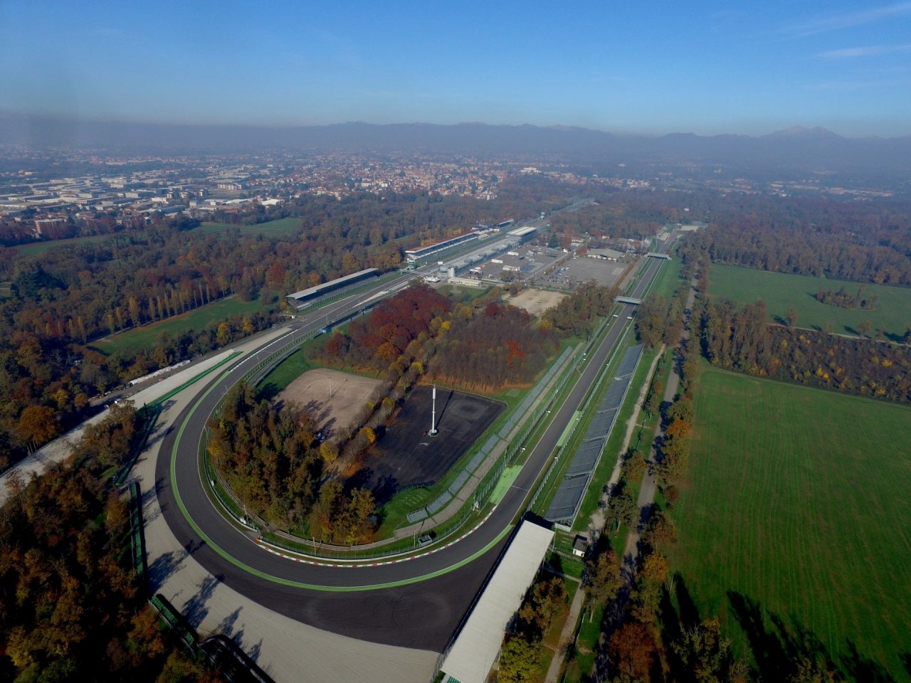 Completato il manto stradale della pista dell’Autodromo