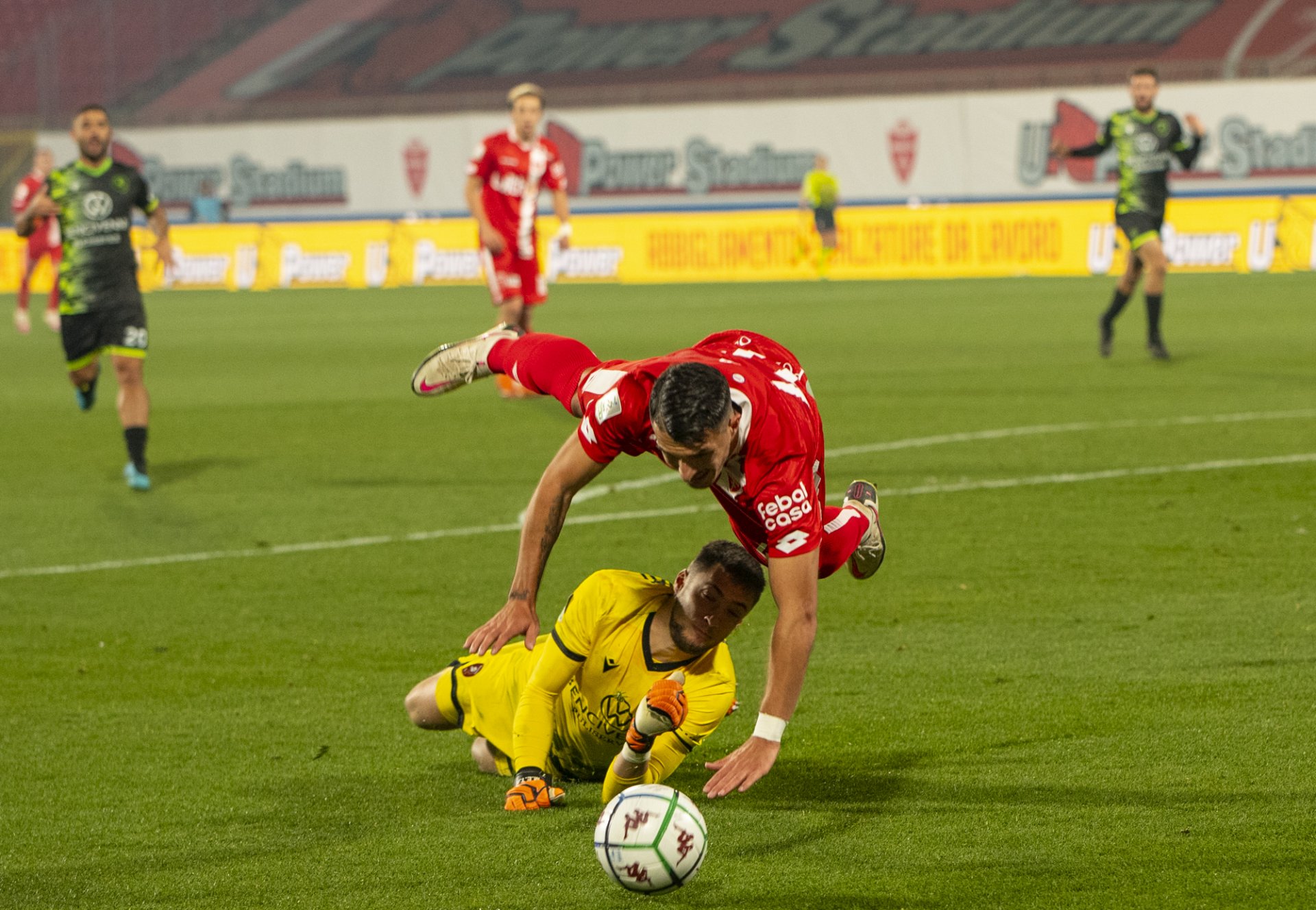 02 Monza_Reggina-558 fallo rigore