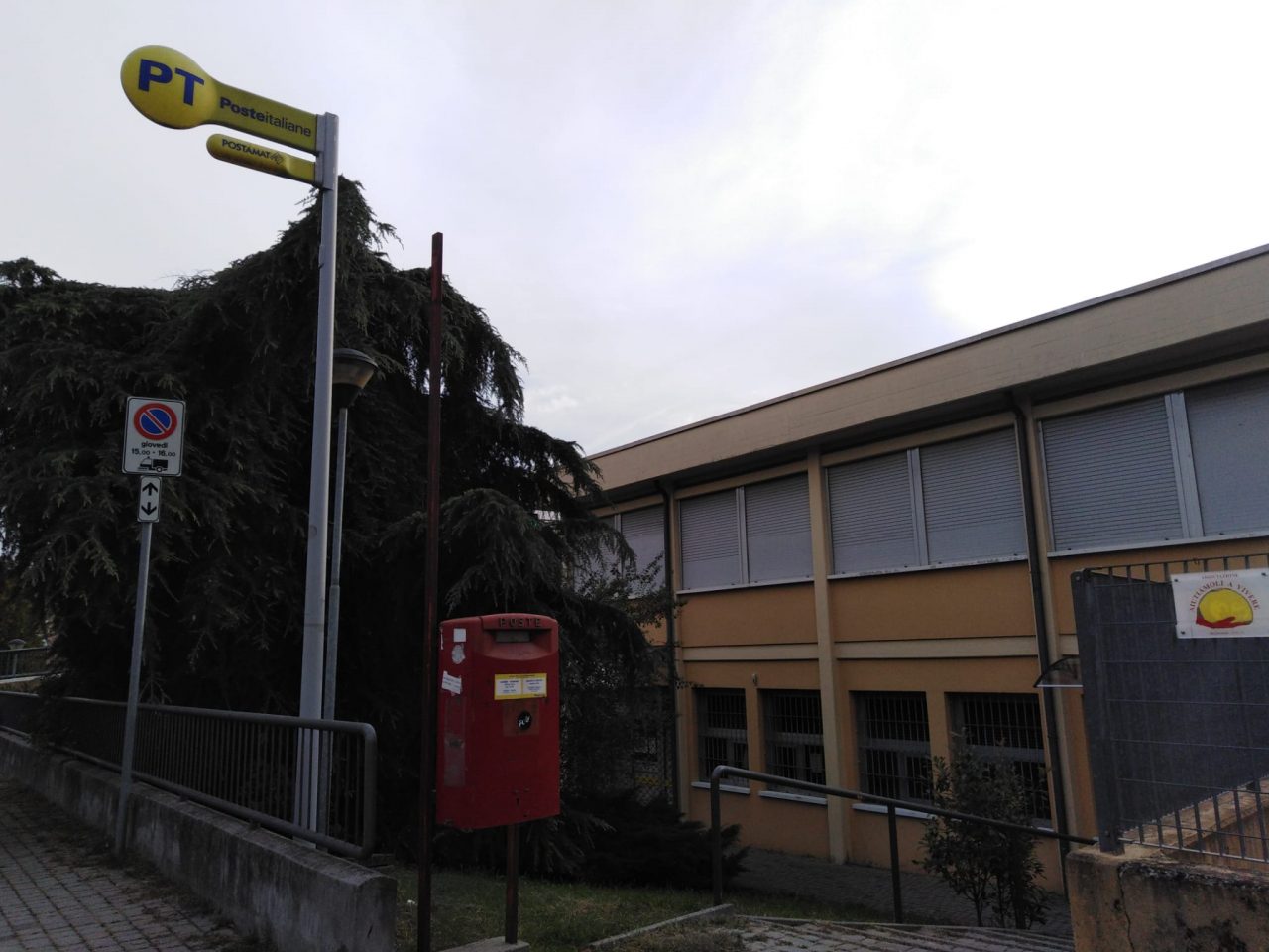 Ladri in Posta: questa volta scappano a mani vuote
