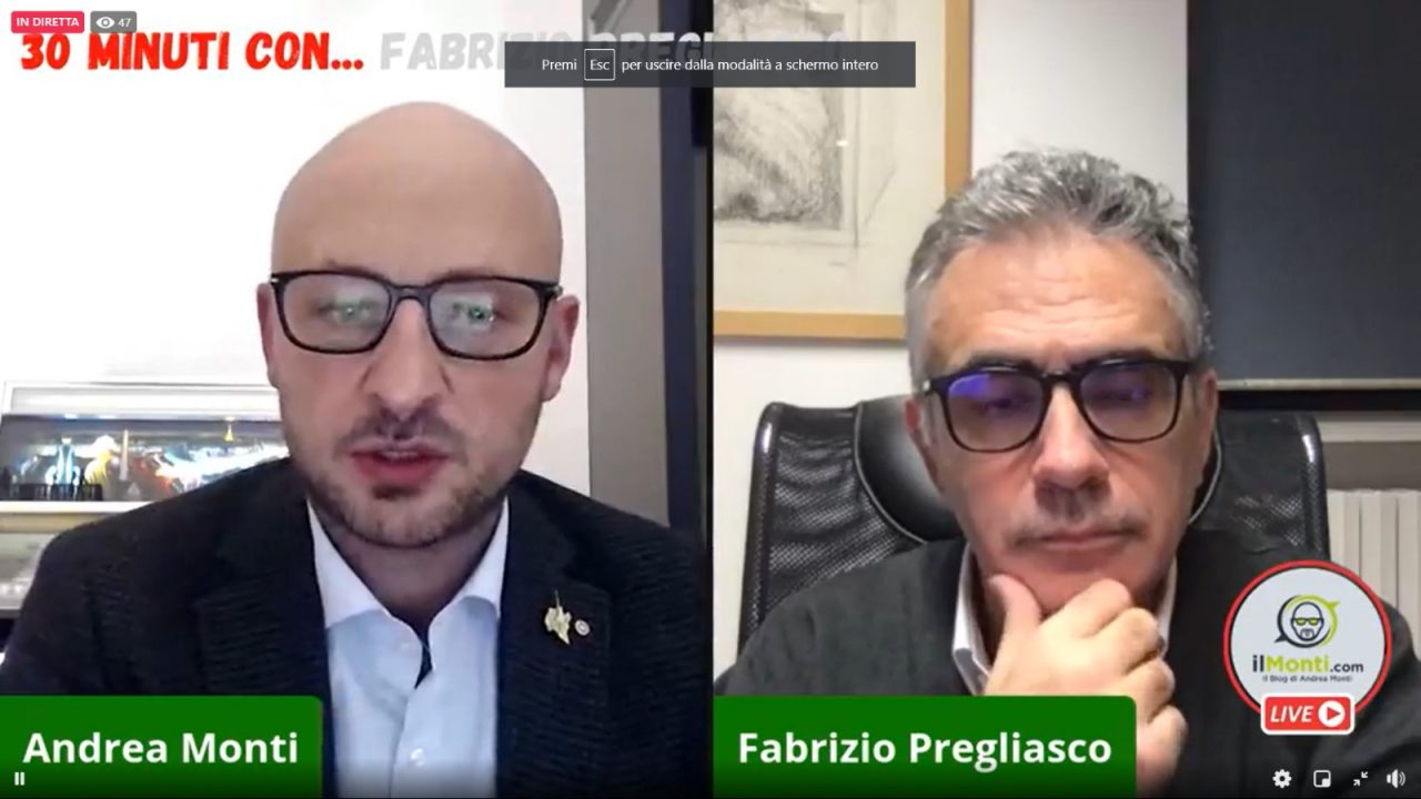 “Dovremo convivere col virus per altri due anni”
