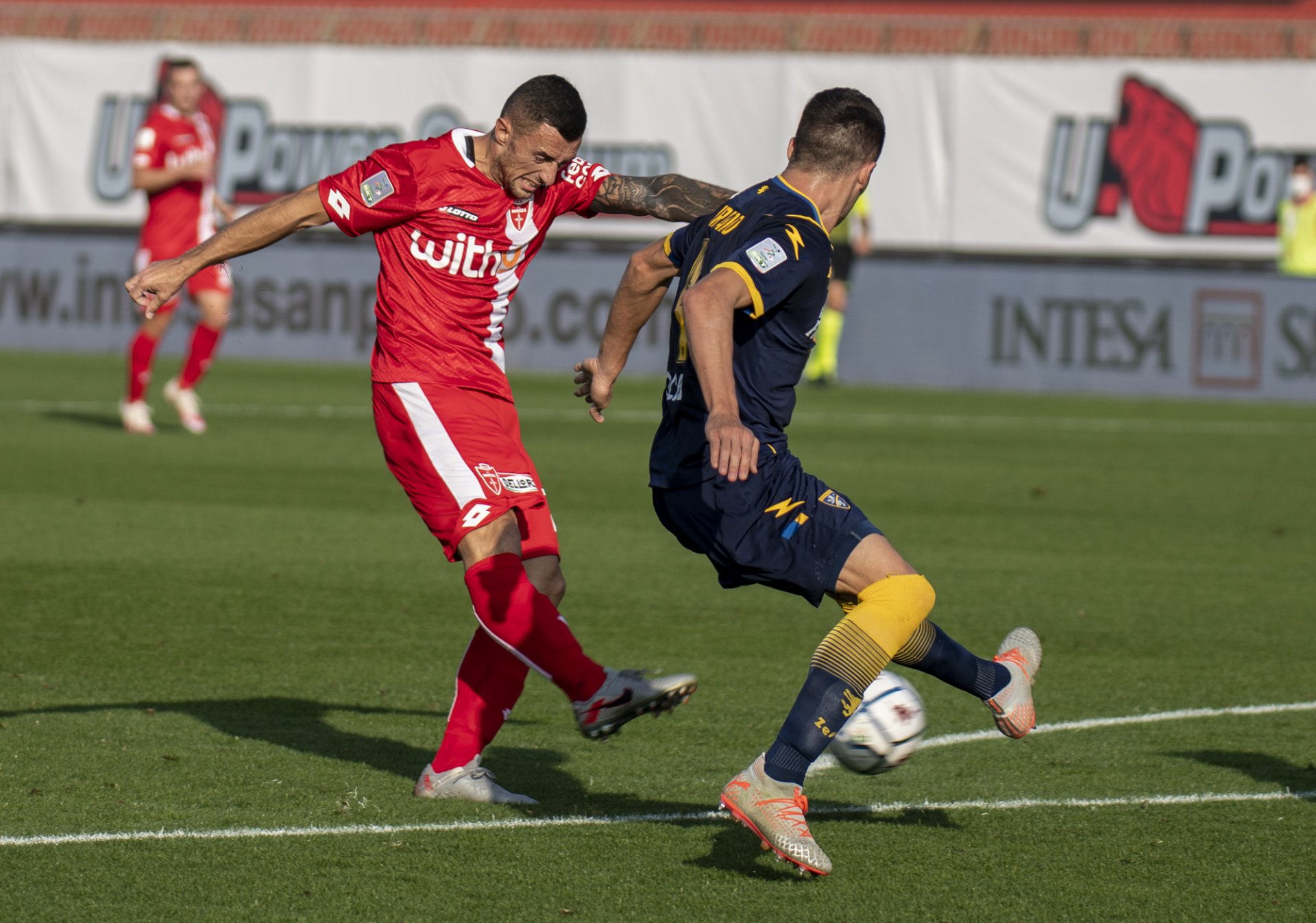 Monza_Frosinone-22 Tiro di Armellino che impegna Bardi