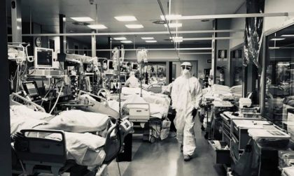Situazione critica negli ospedali: a Monza 370 ricoverati e oltre 200 sanitari positivi