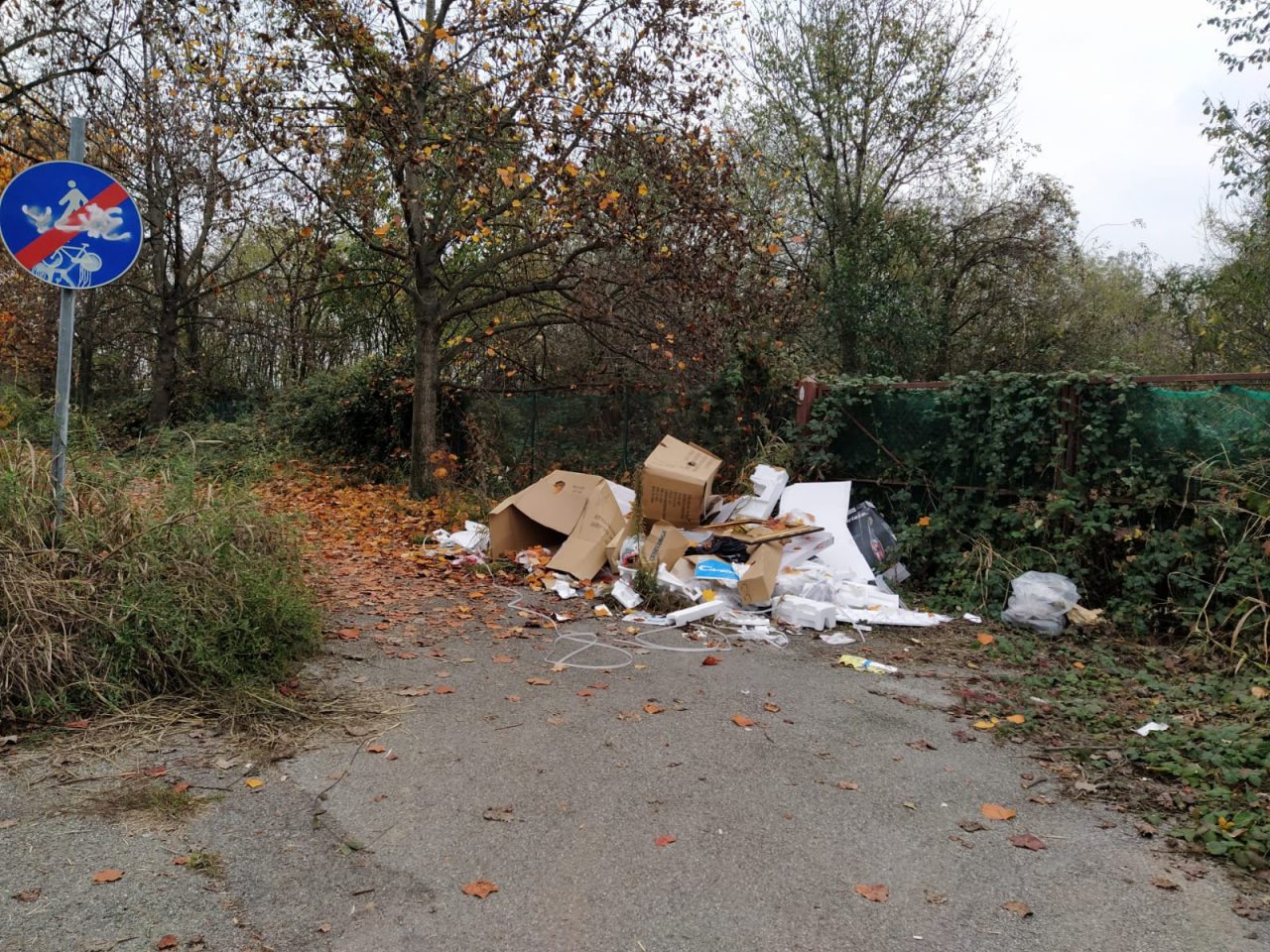 Non c’è pace per San Carlo, gli scarichi abusivi non si fermano