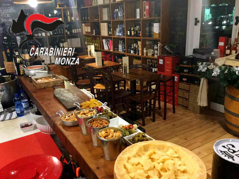 Osteria aperta di sera, intervengono i Carabinieri