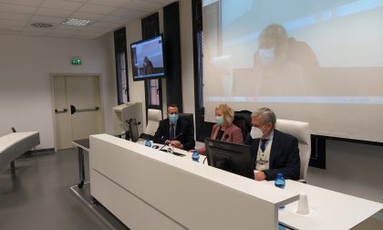 Il Prefetto in Ospedale a Vimercate per dire grazie a medici e infermieri FOTO