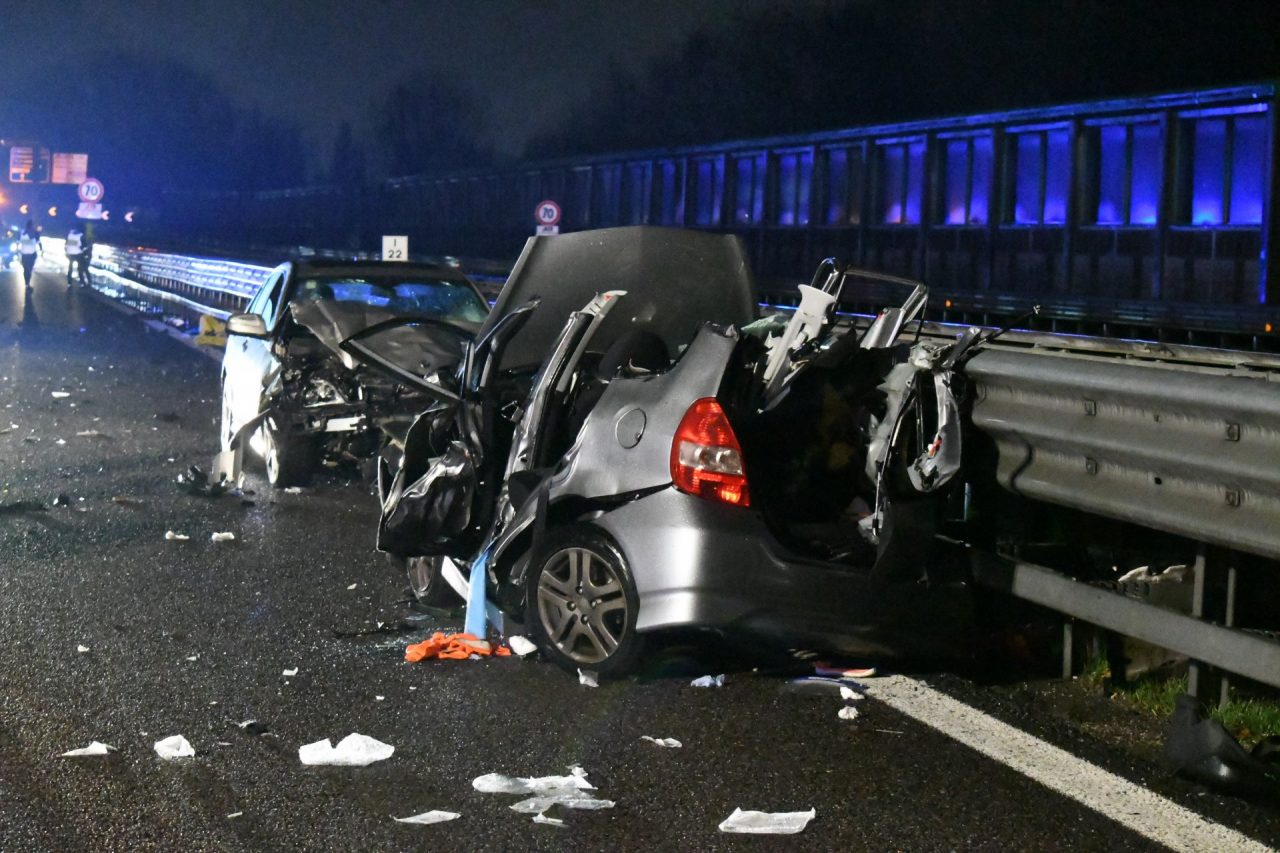 Drammatico incidente in Tangenziale nel milanese: muoiono mamma, papà e figlia FOTO