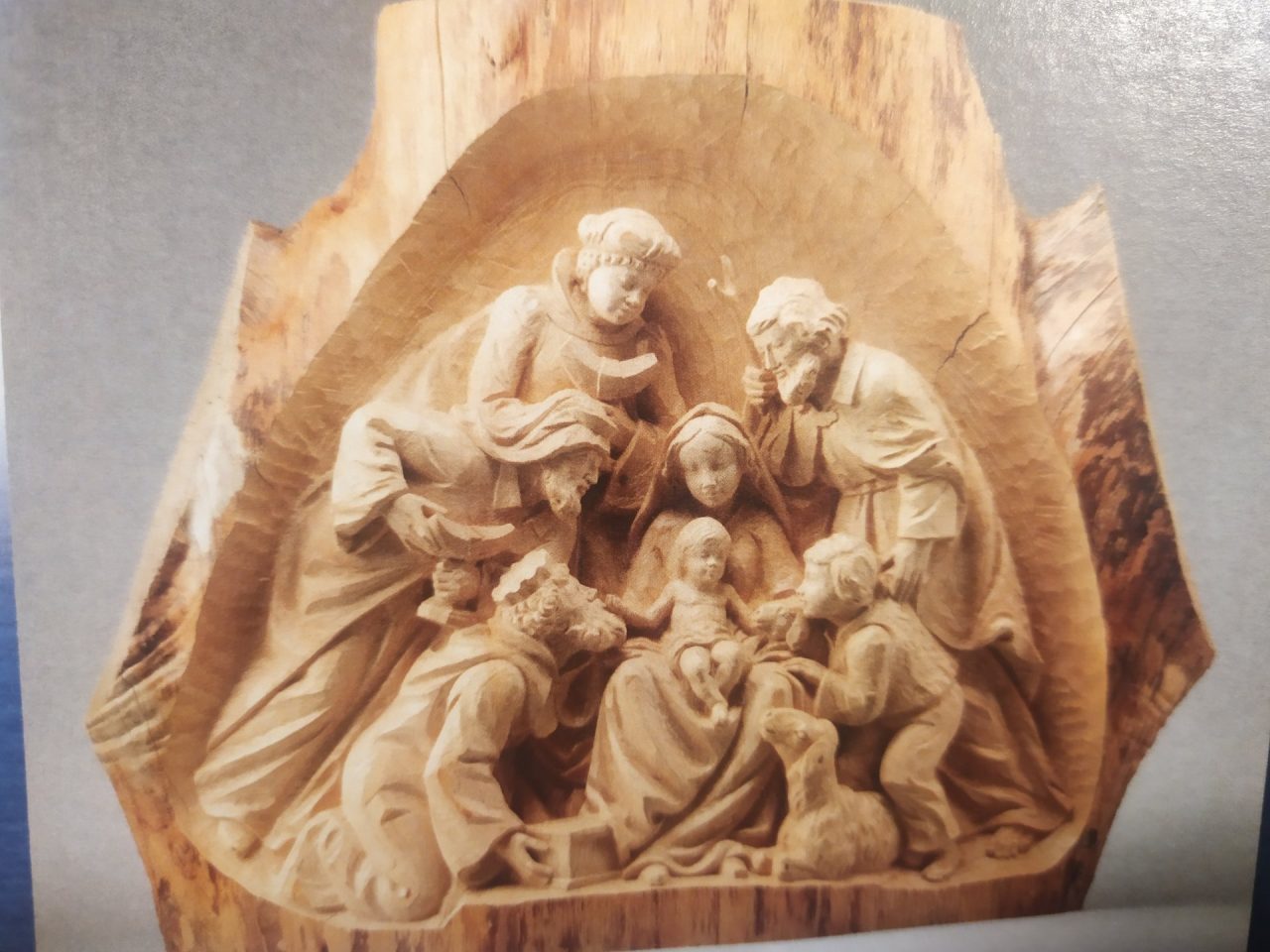 Il mirabile segno del Natale a Muggiò con i maestri intagliatori della Val Gardena