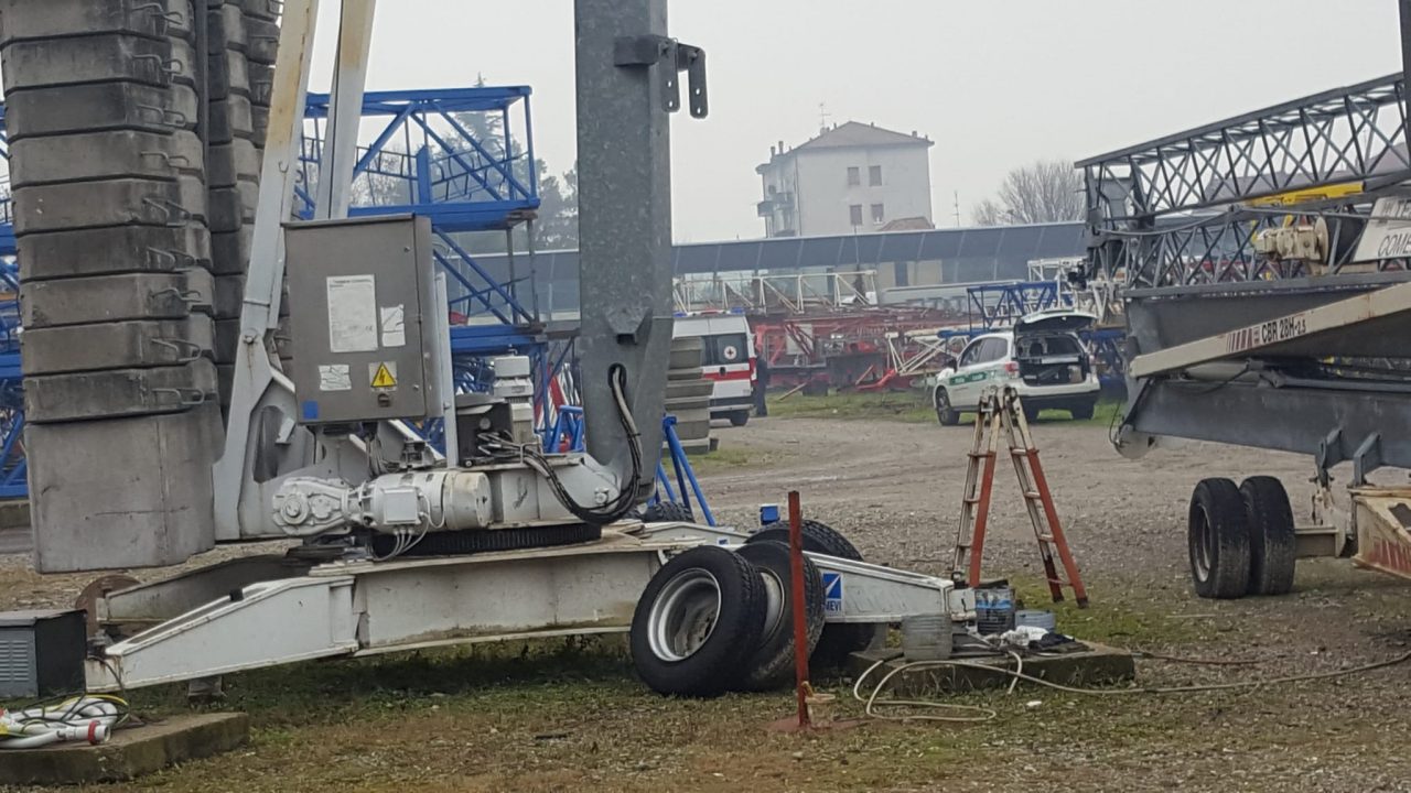 Infortunio sul lavoro ad Agrate: elisoccorso in via Archimede per un 38enne