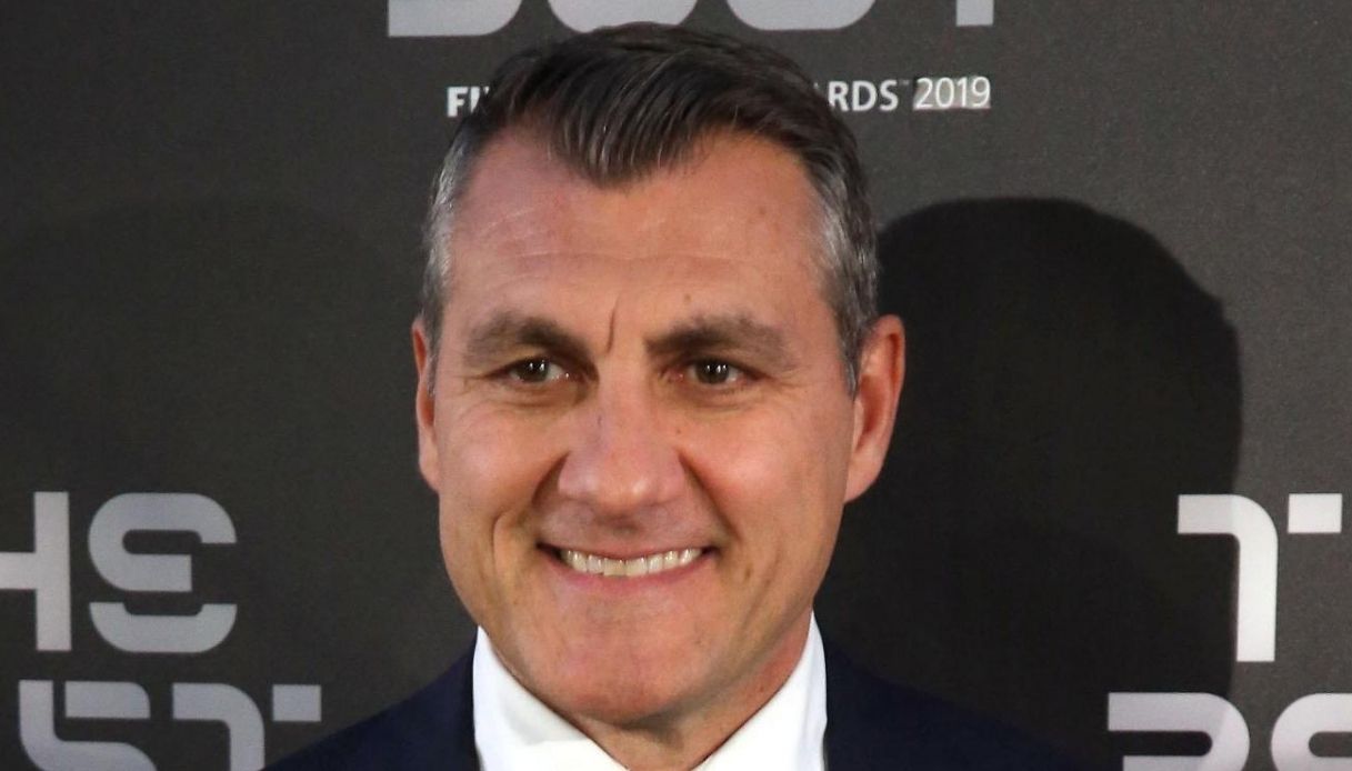 A Capodanno state attenti: ascoltate Bobo Vieri