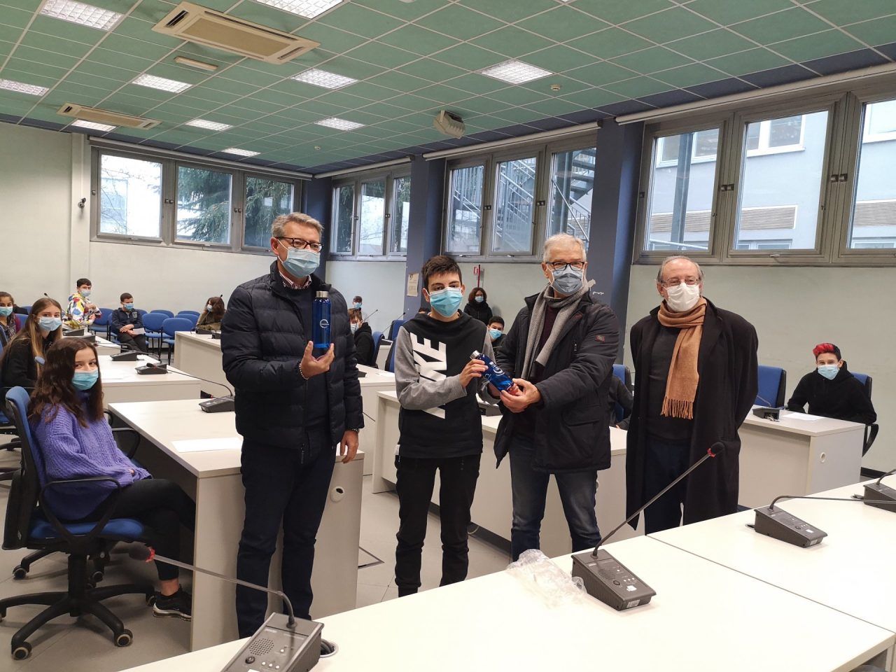 Borracce ecologiche a tutte le scuole