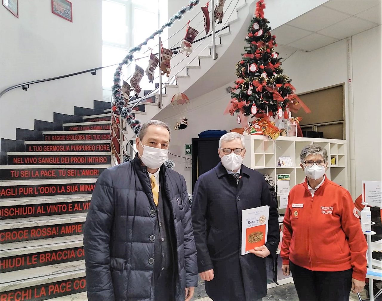 Per Carlo, Rina, Giorgio, Karina e tanti altri, il pranzo di Natale solidale dopo mesi difficili