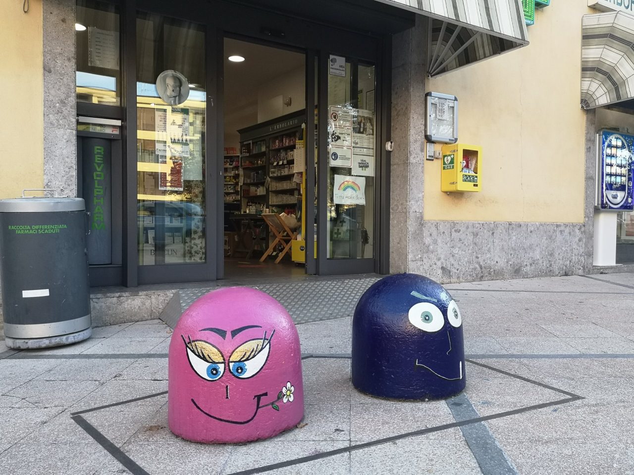 Cesano cancella i panettoni artistici dalle strade
