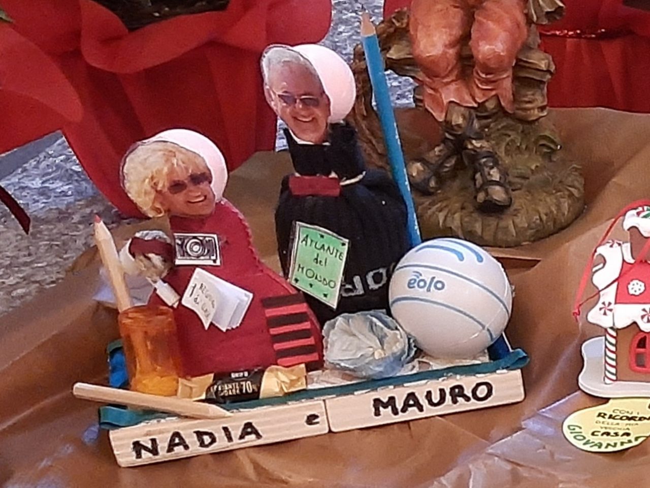 “A Natale facciamo assembramento”, le famiglie entrano nel presepe di San Giorgio