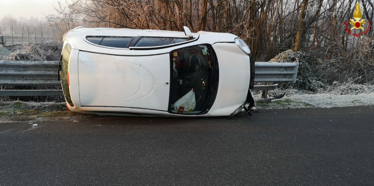 incidente auto ribaltata Concorezzo