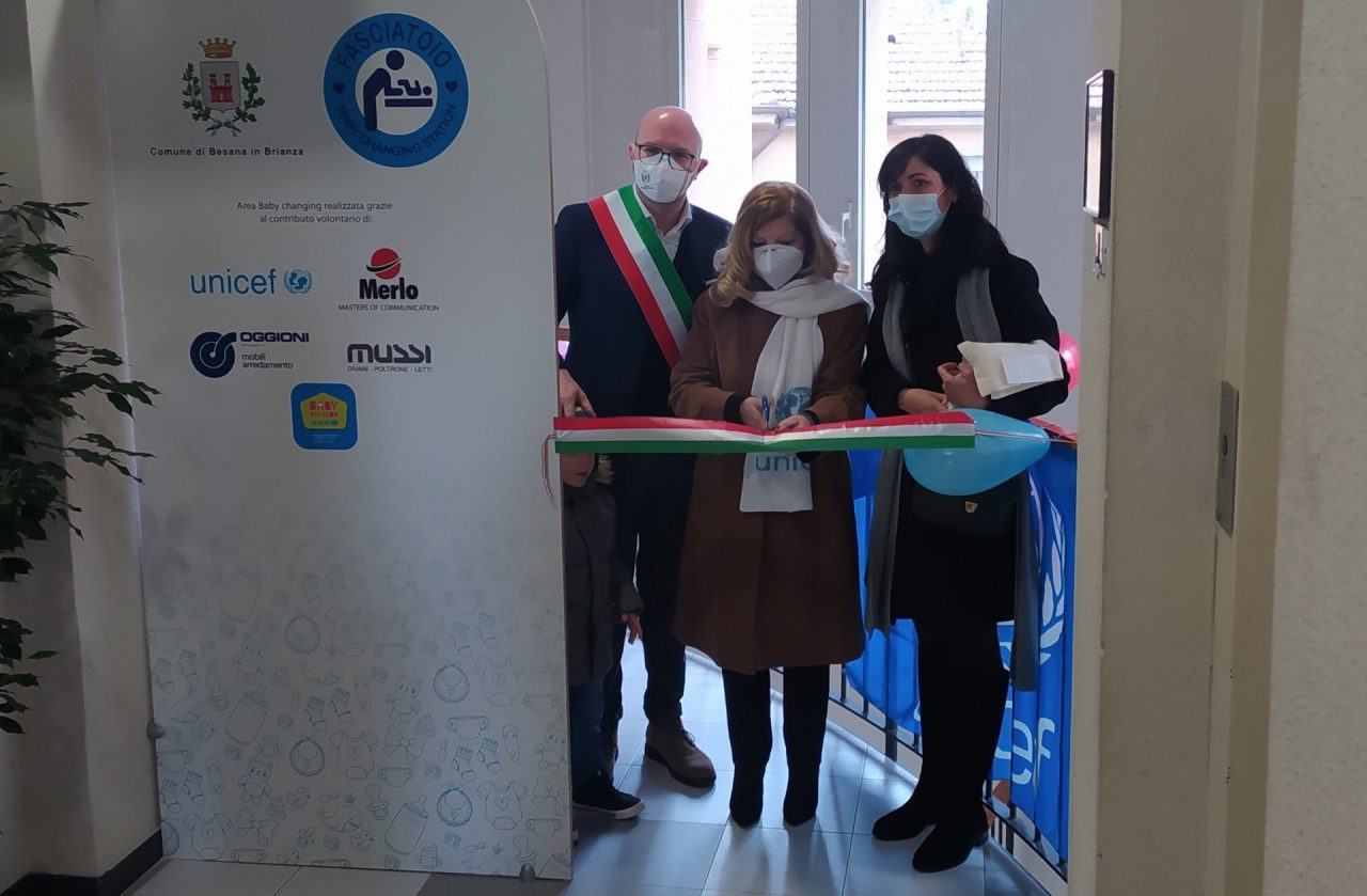 «Pit stop» in Comune per mamme e bebè