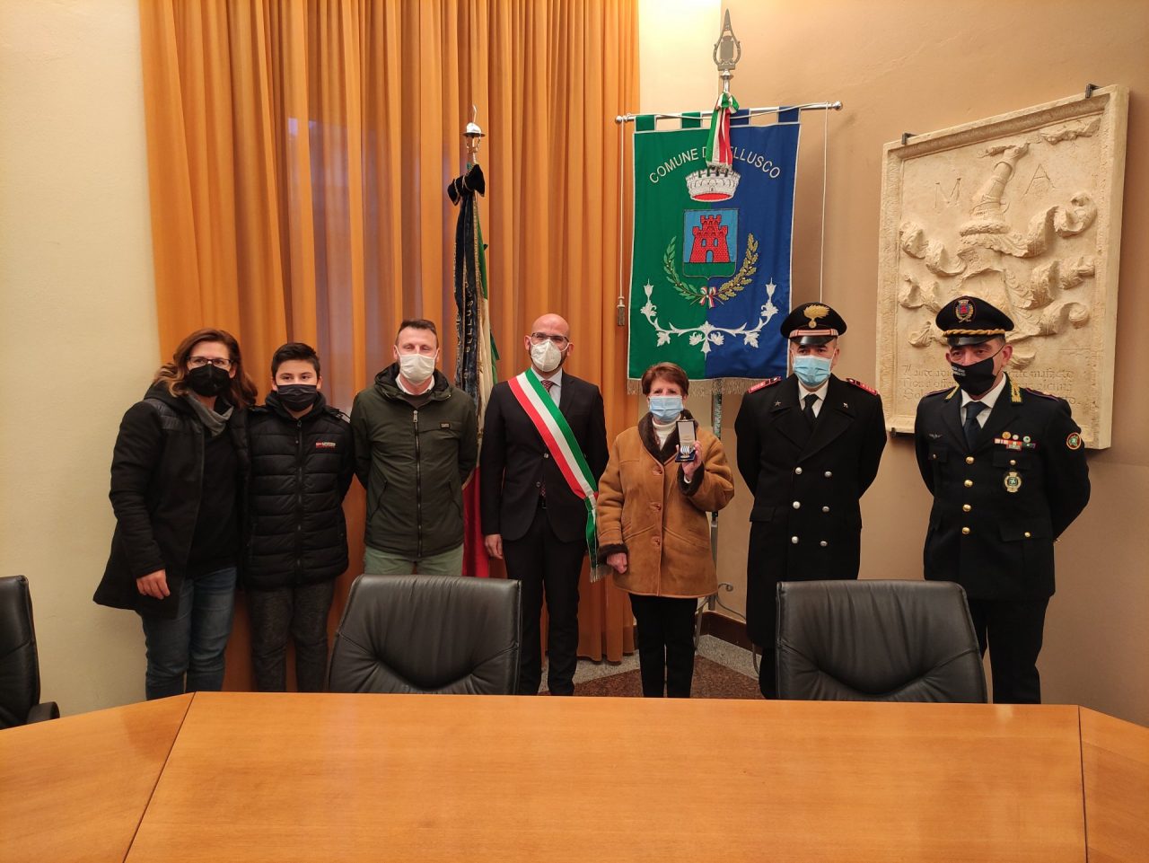 Consegnata la Medaglia d’onore ai famigliari di Ernesto Carzaniga