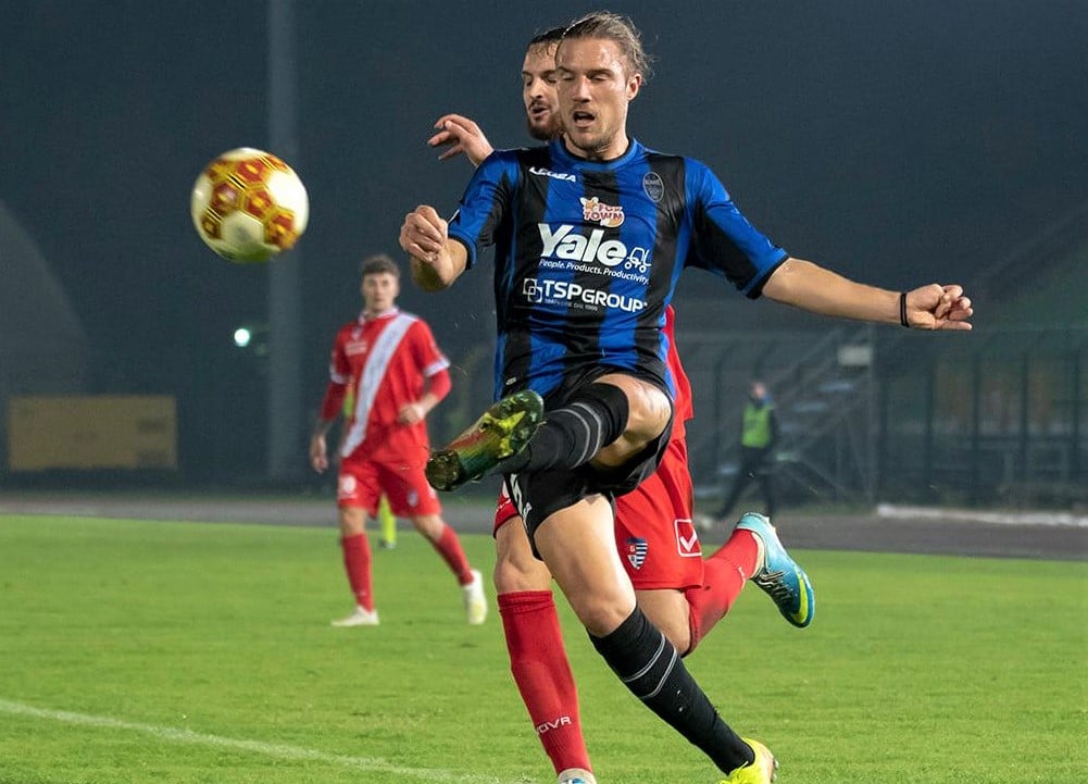 Como-Renate premia i lariani: 2-1 e sorpasso in vetta