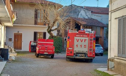 Fuga di gas in una corte: intervengono i pompieri