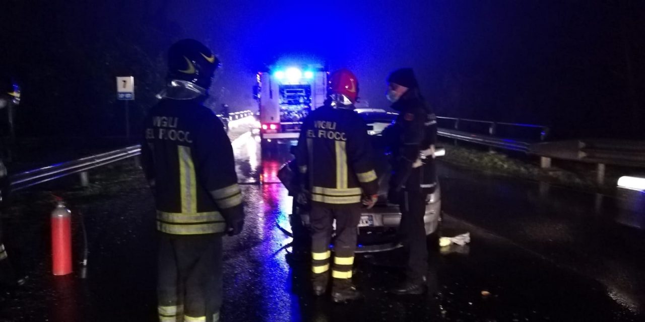 Grave incidente stradale, anziano soccorso in codice rosso