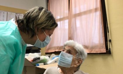 Vaccino anti-Covid in Rsa, a Trezzo la prima a riceverlo è stata una novantanovenne
